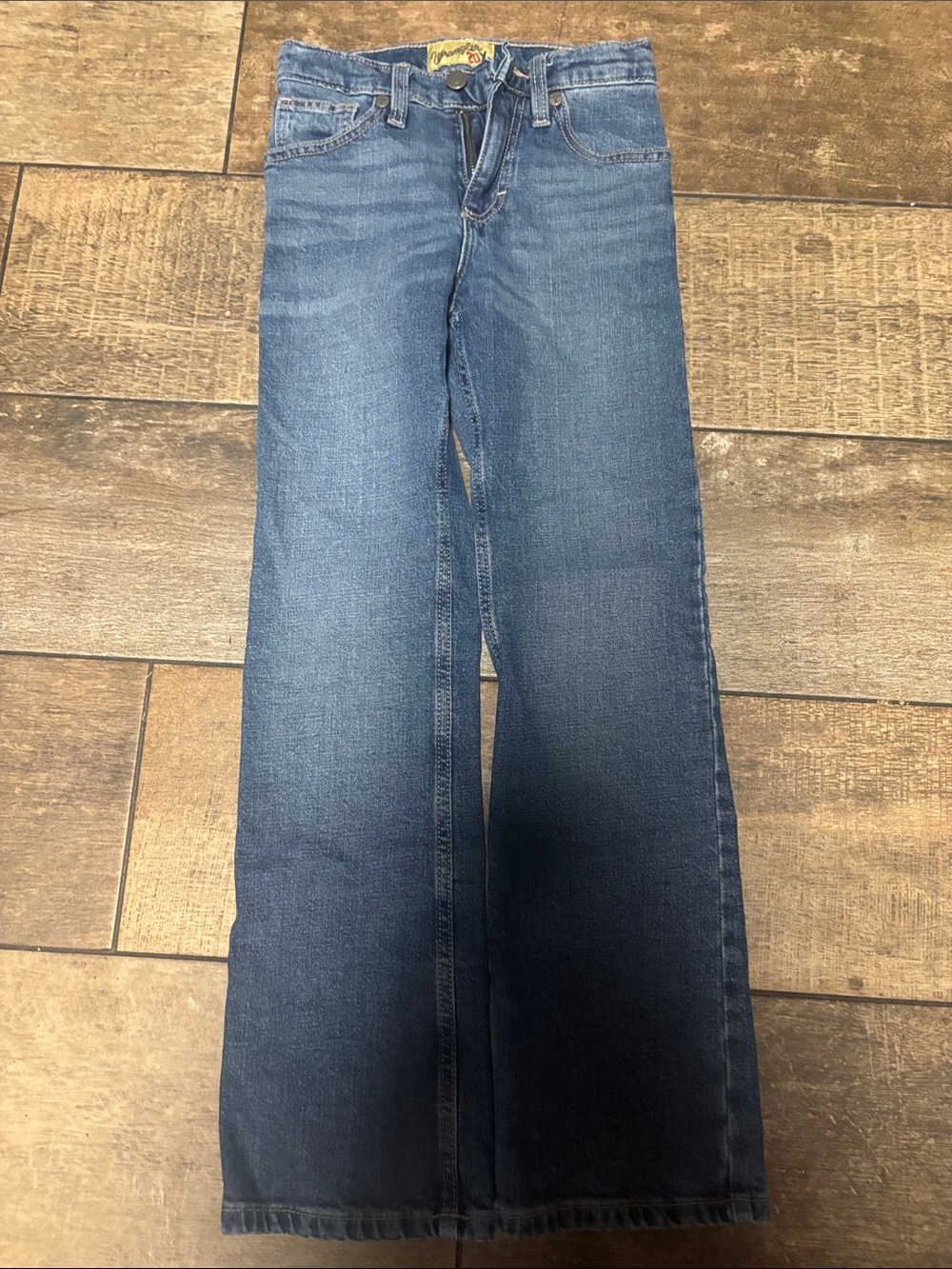 Boys Wranglers Wide-Leg Jeans in Medium Blue Wash